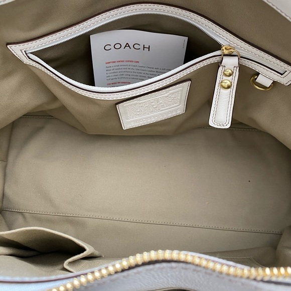 💯 Authentic Coach handbag - Picture 3 of 8